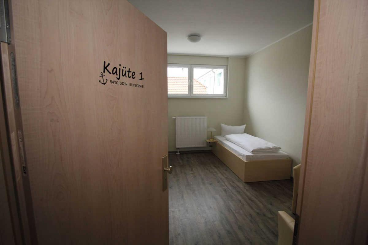 Apartamento Kutterfisch Kajüten direkt im Stadthafen Sassnitz Exterior foto